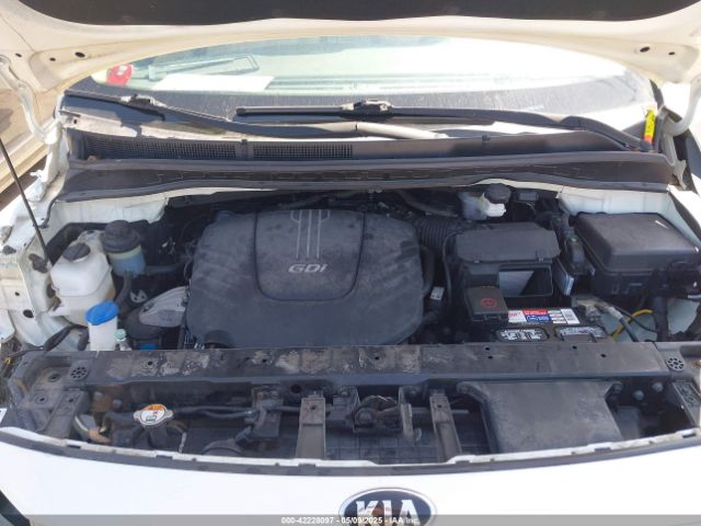 KNDMB5C14G6178935 KIA SEDONA LX