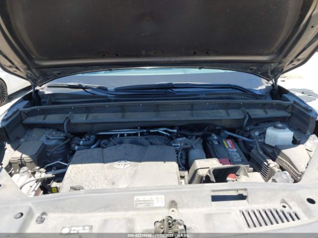 5TDCZRAH9MS051141 Toyota Highlander L