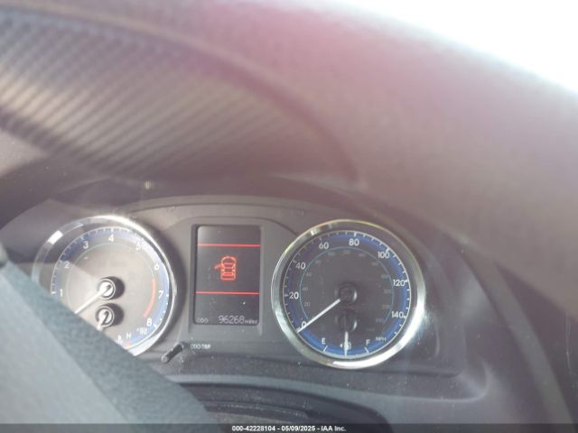 2T1BURHE1KC162813 Toyota COROLLA LE