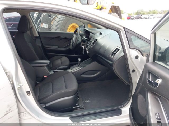 KNAFK4A61G5563728 KIA FORTE LX