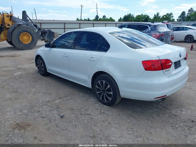 3VWD17AJ8EM265264 Volkswagen 2014