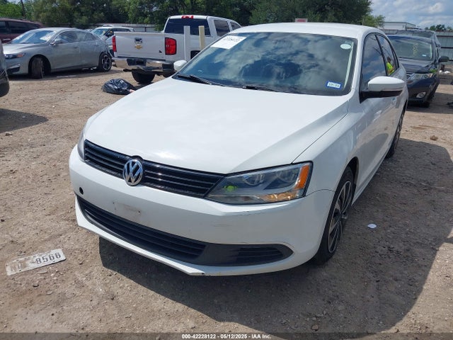 3VWD17AJ8EM265264 Volkswagen 2014