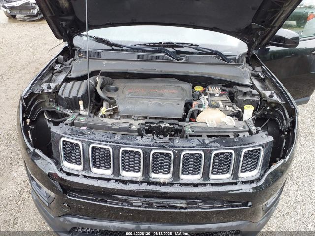 3C4NJDBB7HT679532 Jeep New Compass Latitude 4x4
