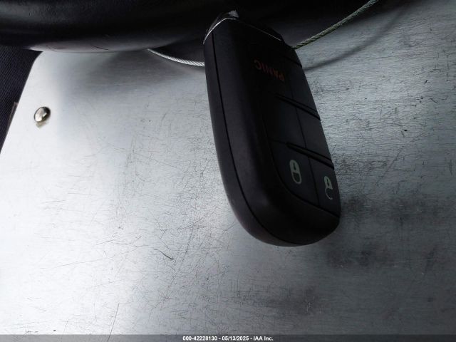 3C4NJDBB7HT679532 Jeep New Compass Latitude 4x4