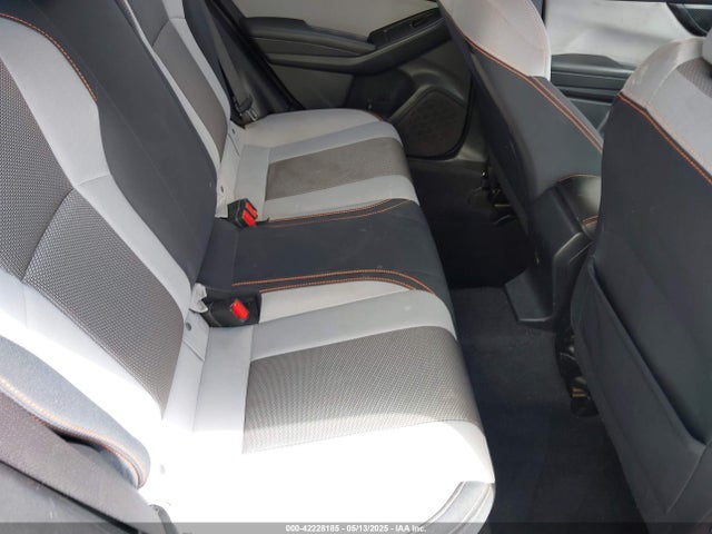 JF2GTACC9JH215303 Subaru Crosstrek 2.0i Premium