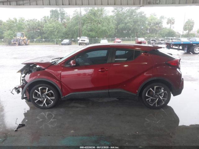 NMTKHMBX2JR039656 Toyota C-HR XLE