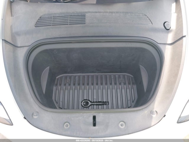 2020 TESLA MODEL Y 5YJYGDEE4LF011275 Photo 9