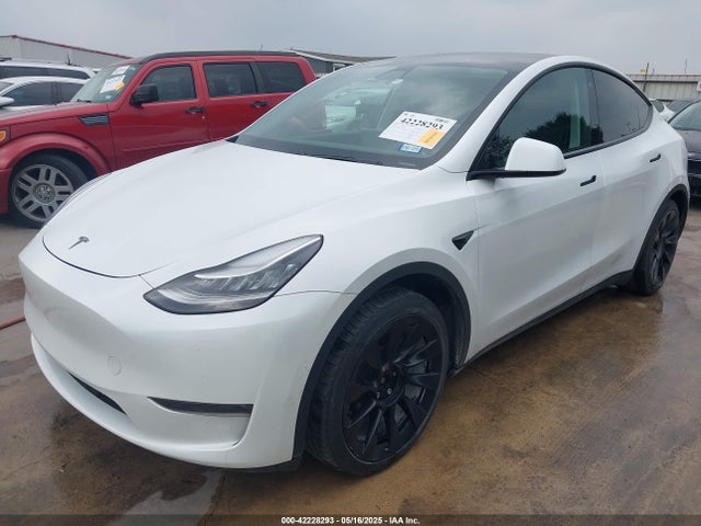 2020 TESLA MODEL Y 5YJYGDEE4LF011275 Photo 1