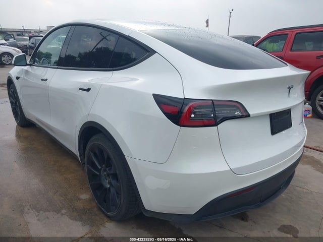 2020 TESLA MODEL Y 5YJYGDEE4LF011275 Photo 2