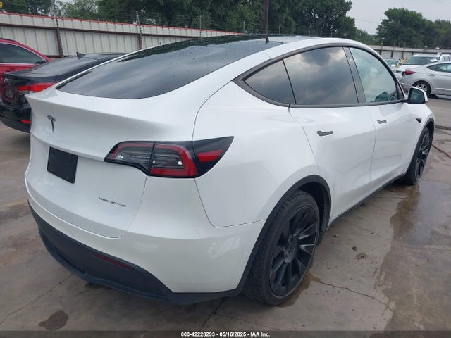 2020 TESLA MODEL Y 5YJYGDEE4LF011275 Photo 3