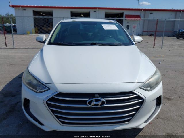 5NPD74LF4JH341703 Hyundai ELANTRA SE