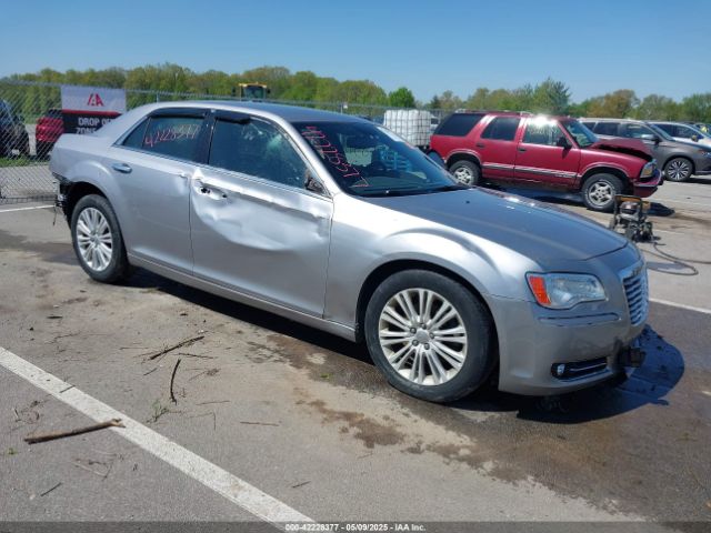 2013 CHRYSLER 300C 2C3CCAKT2DH665439