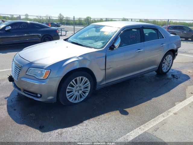 2013 CHRYSLER 300C 2C3CCAKT2DH665439 Photo 1