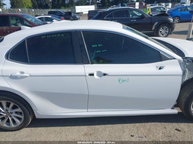 4T1C11AK8MU583038 Toyota CAMRY LE