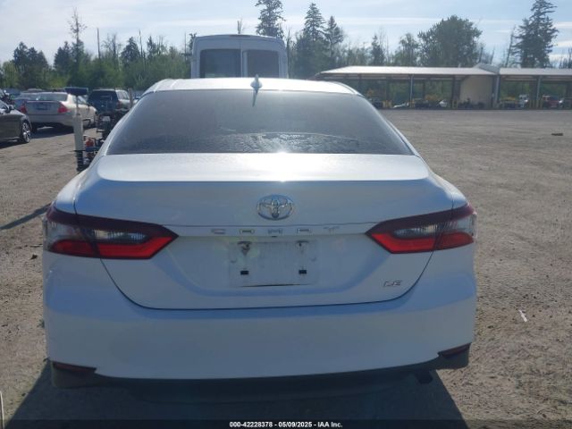 4T1C11AK8MU583038 Toyota CAMRY LE