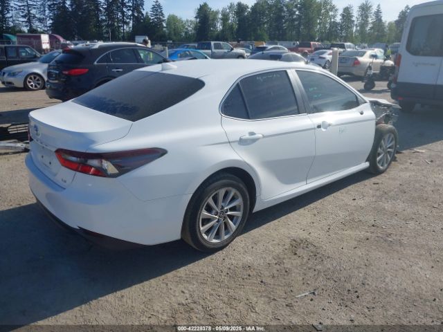 4T1C11AK8MU583038 Toyota CAMRY LE