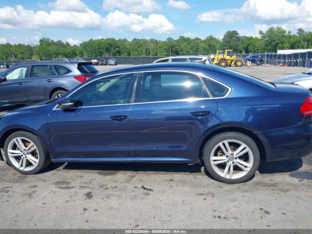 1VWBT7A33EC051352 Volkswagen Passat 1.8t Se