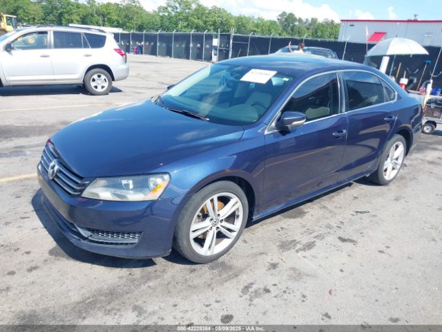 1VWBT7A33EC051352 Volkswagen Passat 1.8t Se