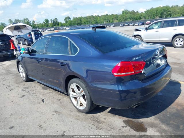 1VWBT7A33EC051352 Volkswagen Passat 1.8t Se