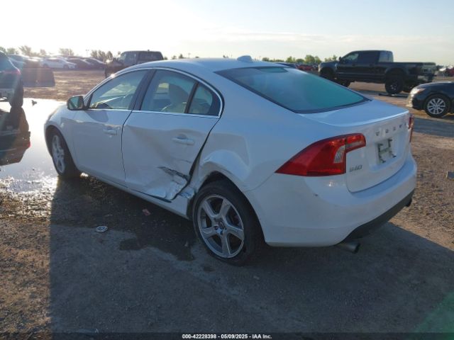 2013 VOLVO S60 YV1612FS4D1211904 Photo 2