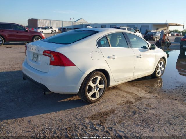 2013 VOLVO S60 YV1612FS4D1211904 Photo 3