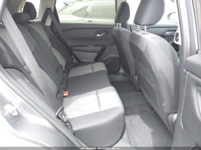 JN8BT3BA6RW005788 Nissan Rogue Sv Fwd