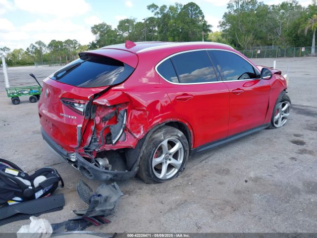 2018 ALFA ROMEO STELVIO ZASFAKAN8J7B82205 Photo 3