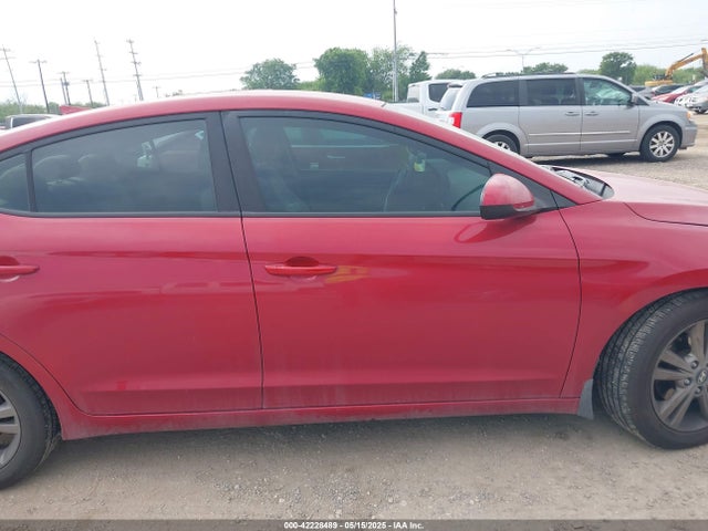 Hyundai 2017 2017 5NPD84LF0HH203521 Image 14