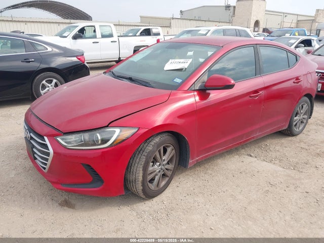Hyundai 2017 2017 5NPD84LF0HH203521 Image 2