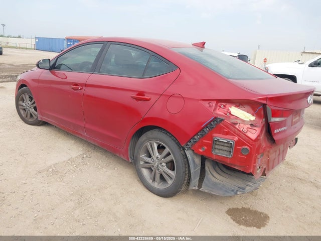 Hyundai 2017 2017 5NPD84LF0HH203521 Image 3