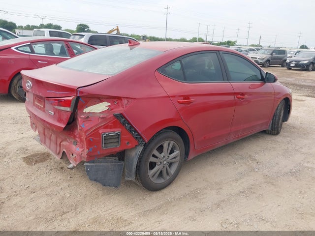 Hyundai 2017 2017 5NPD84LF0HH203521 Image 4