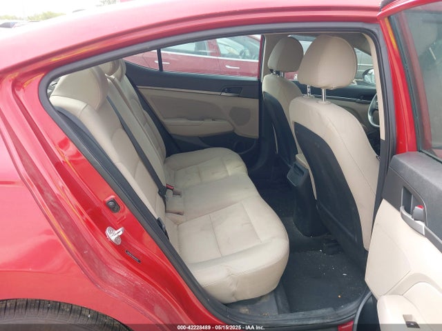Hyundai 2017 2017 5NPD84LF0HH203521 Image 8