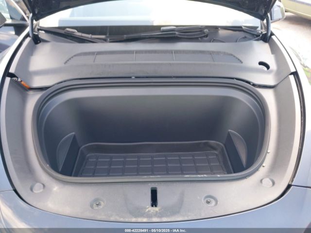 7SAYGDED9RA321373 Tesla 2024