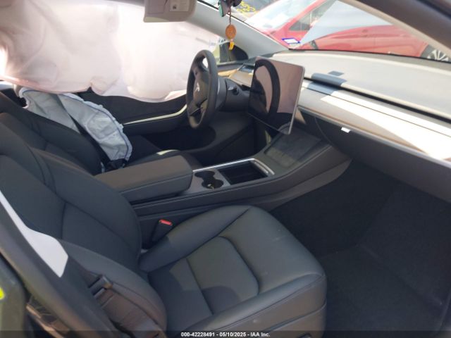 7SAYGDED9RA321373 Tesla 2024