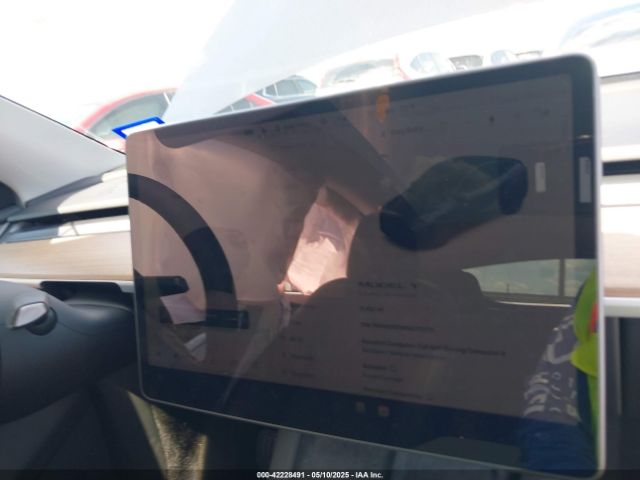 7SAYGDED9RA321373 Tesla 2024