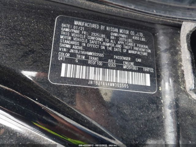 JN1BJ1AV4MW303505 Nissan Rogue Sport S Fwd Xtronic Cvt