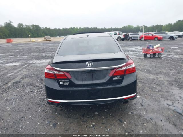 1HGCR3F95HA008290 Honda Accord Touring V6