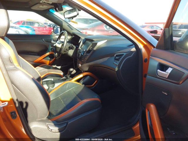 KMHTC6AE6GU258636 Hyundai Veloster Turbo