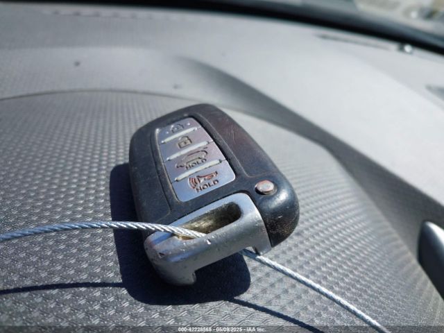 KMHTC6AE9GU288293 Hyundai Veloster Turbo