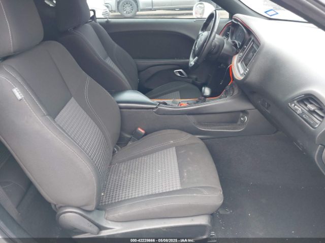 2023 DODGE CHALLENGER 2C3CDZAG0PH510635 Photo 4