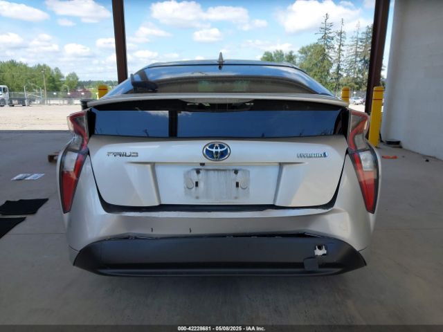 JTDKARFU1G3506403 Toyota Prius Four