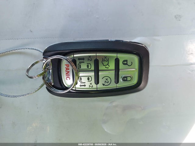 Chrysler Pacifica Limited 2022 2C4RC1GG0NR187714 Image 11
