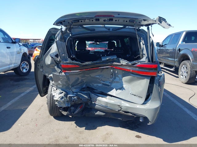 Chrysler Pacifica Limited 2022 2C4RC1GG0NR187714 Image 16