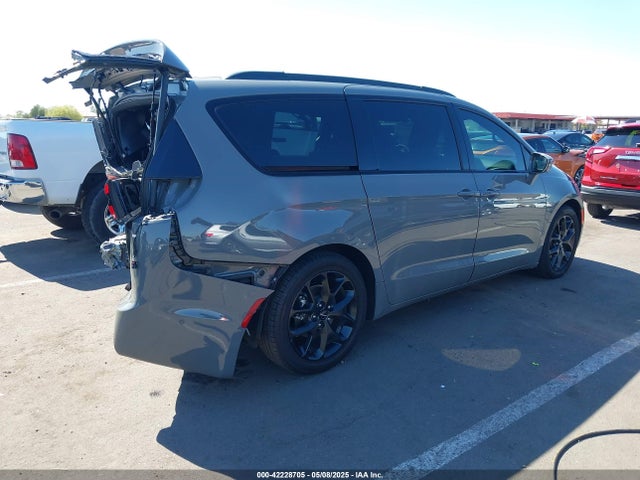 2C4RC1GG0NR187714 Chrysler Pacifica Limited