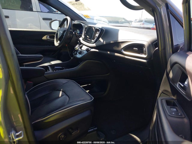 2C4RC1GG0NR187714 Chrysler Pacifica Limited