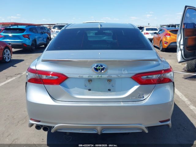 4T1B21HK3JU001163 Toyota Camry Hybrid Se