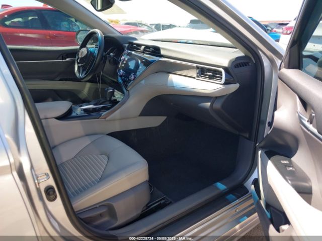 4T1B21HK3JU001163 Toyota Camry Hybrid Se