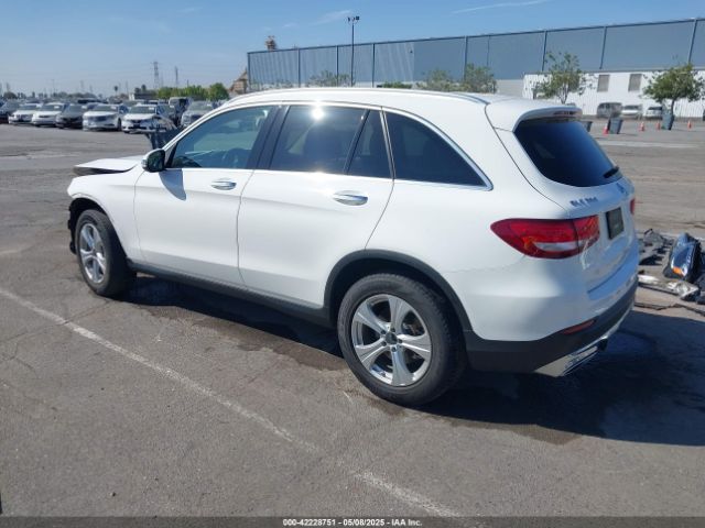 2017 MERCEDES-BENZ GLC 300 WDC0G4KB7HV005707 Photo 2