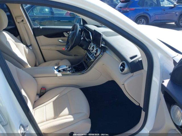 2017 MERCEDES-BENZ GLC 300 WDC0G4KB7HV005707 Photo 4