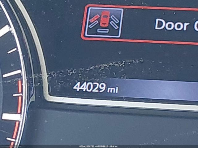 5N1DR2MN5HC683800 Nissan Pathfinder Sv